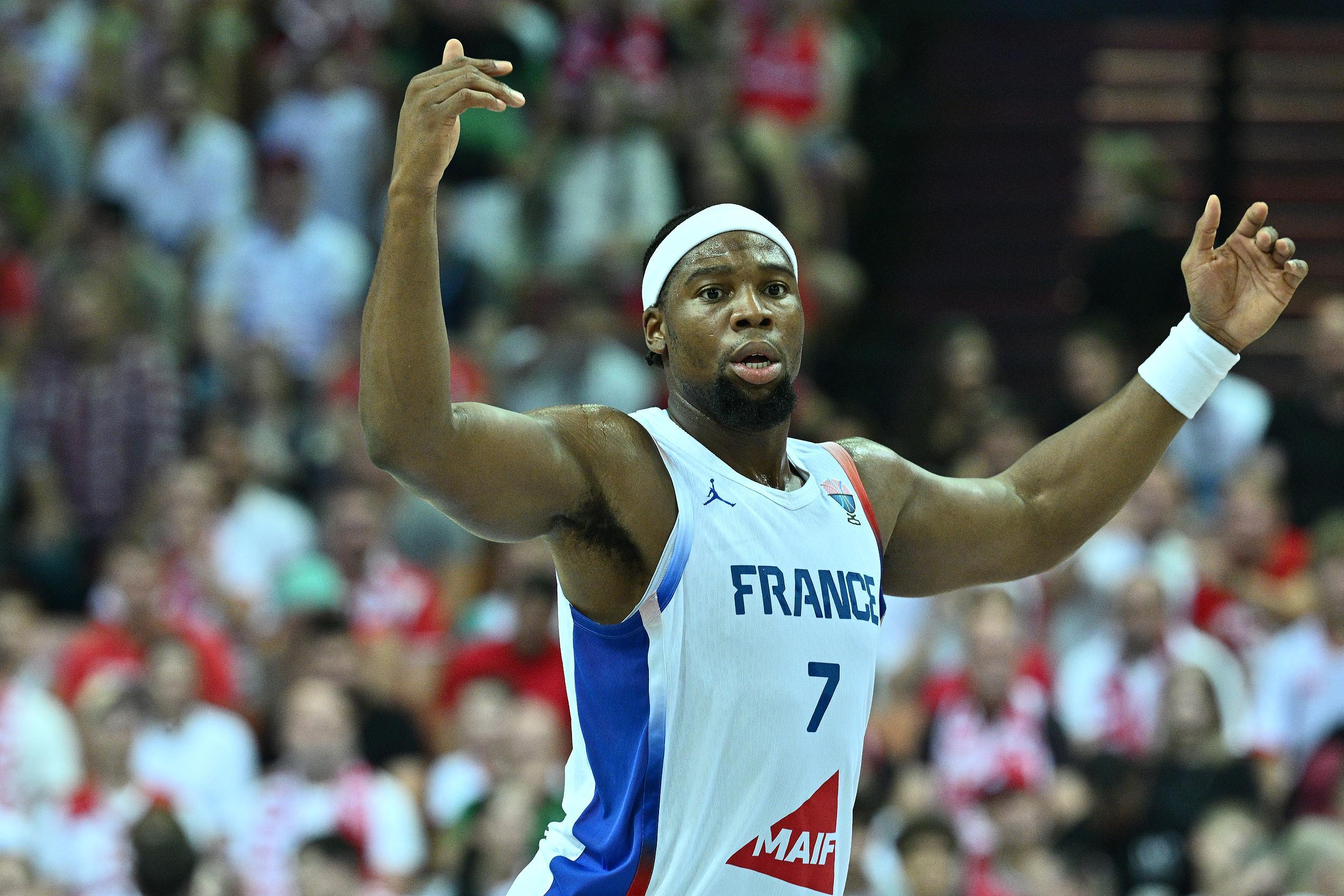 开云官网-法国五次欧洲杯均击败波兰,今日再送对手小组赛首败