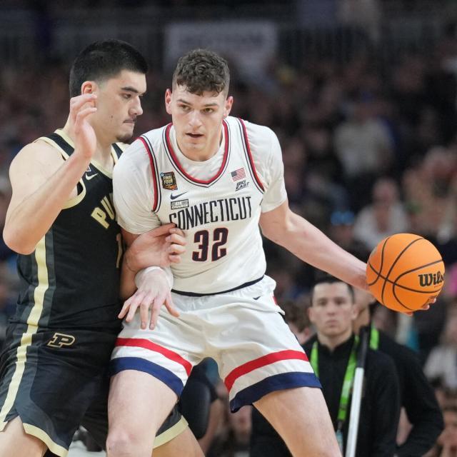 1718541673828076722.jpg 开云体育-24状元热门:法国独角兽vs锋线潜力股vs康大巨灵神