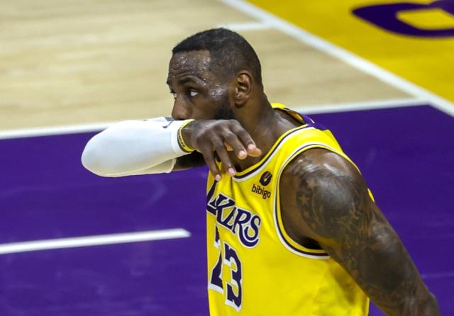 开云体育官网-四天三战湖人严重透支 附加赛主场保卫战号角吹响