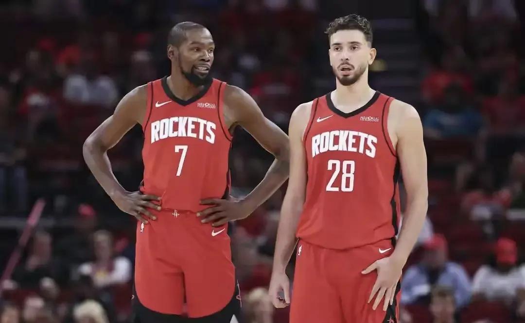 火箭噩耗！轰下22+12+4主控末节伤退，本就残缺的阵容彻底难了