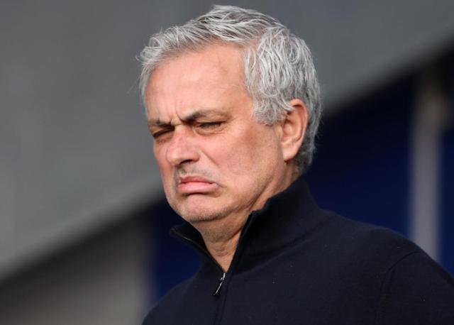 体育平台-【揭秘】穆里尼奥是怎样又一次众叛亲离的？