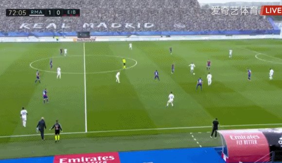 开云体育-【西甲】阿笑本泽马破门 皇马3进球被吹2比0埃瓦尔