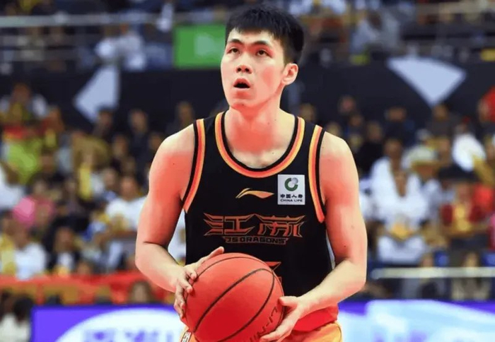 开云体育-CBA最佳阵容3人成大赢家！李弘权逐步提升，庞峥麟+徐昕获认可！|篮板|球员|赛季|杜锋|星锐_新浪体育_新浪新闻